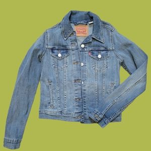 🆕️ Women's Levi's Original Trucker Jacket